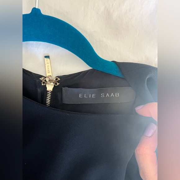 🌟 Elie Saab Black Crepe Peplum Top – Size 36 (IT/FR) - Picture 7 of 11